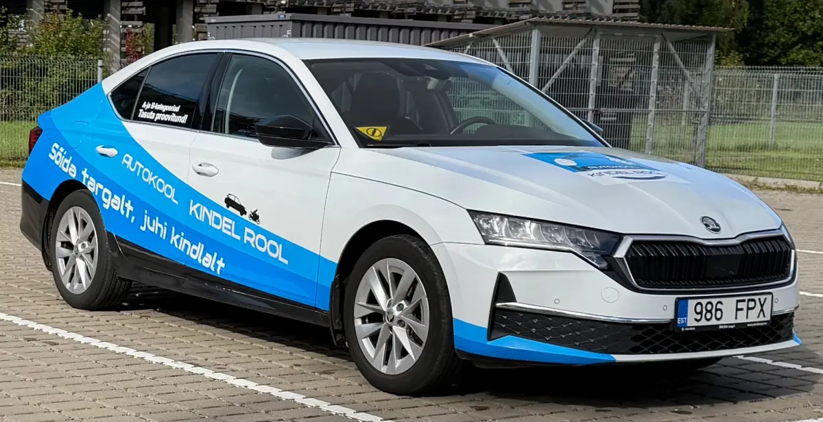 Autokool Kindel Rooli õppeauto Škoda Octavia Tallinnas